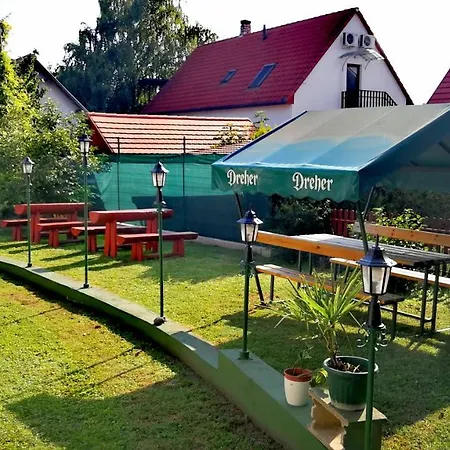 Dolce Balaton Konukevi *