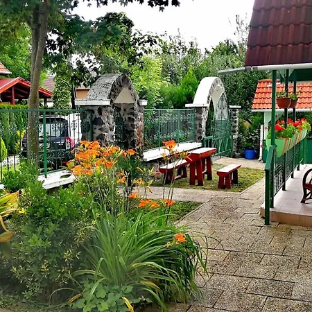 Konukevi Dolce Balaton *