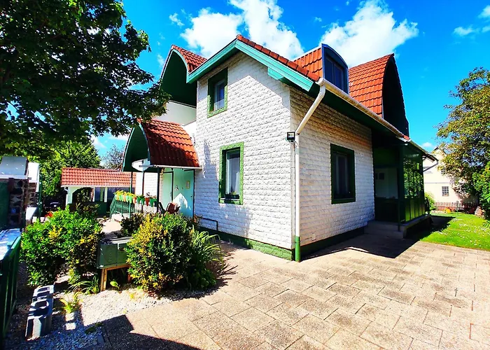 Dolce Villa Balaton Guest house Vonyarcvashegy