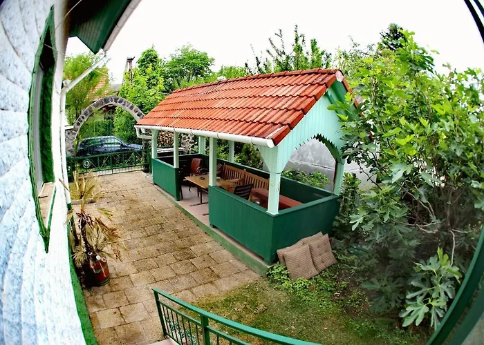 Guest house Dolce Villa Balaton 3*